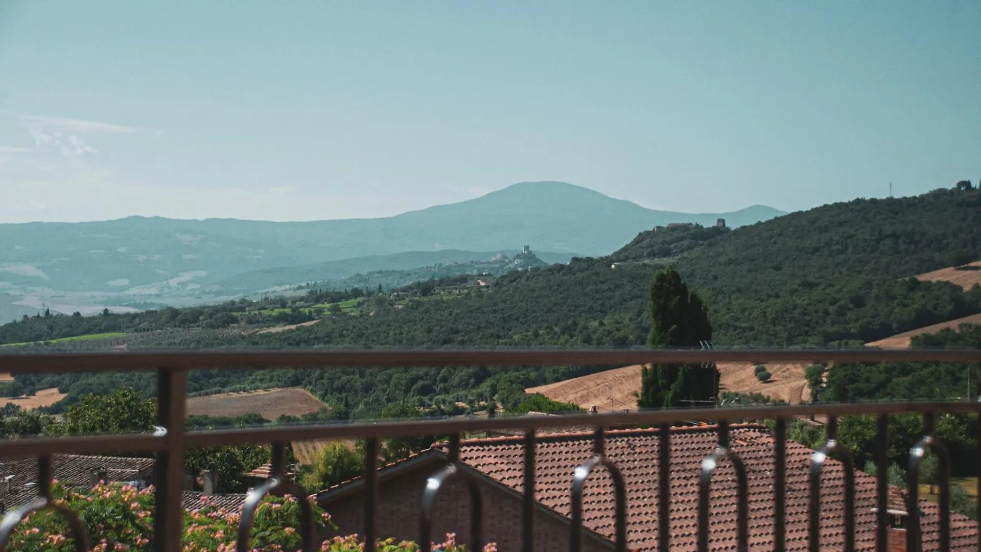 Silver Dream House San Quirico dʼOrcia